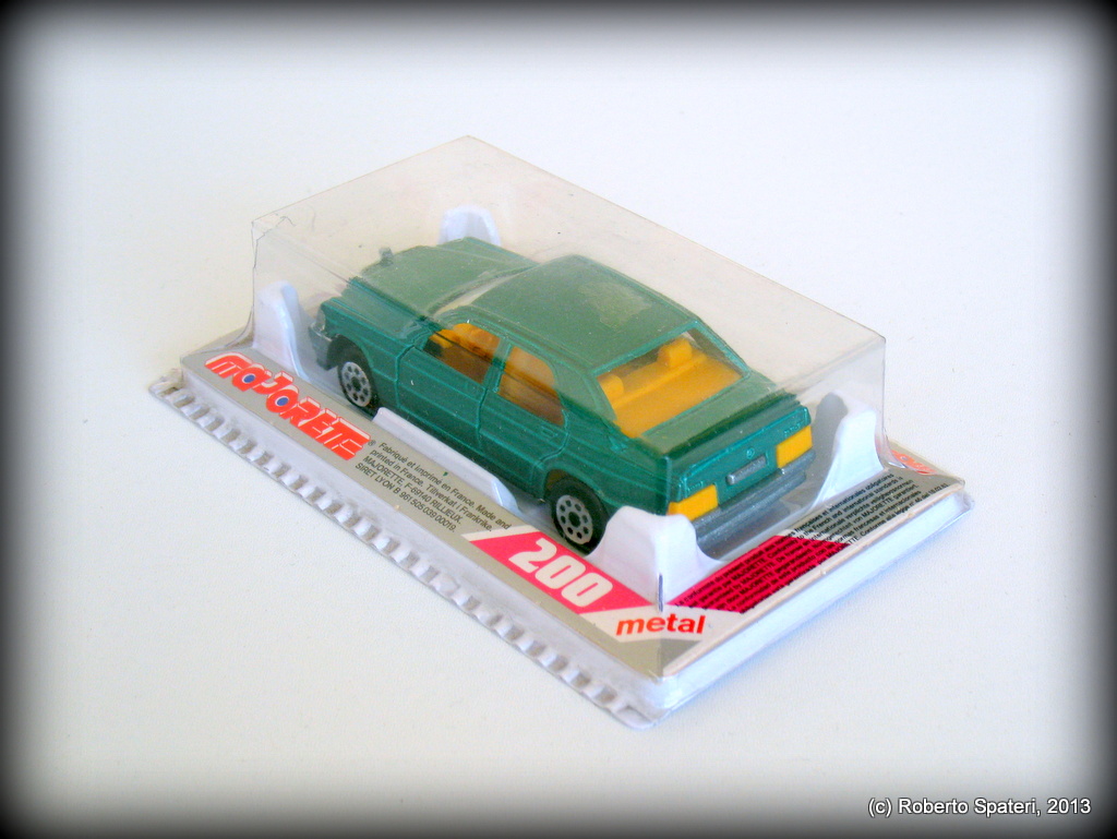 Majorette Mercedes 190E (n.231)